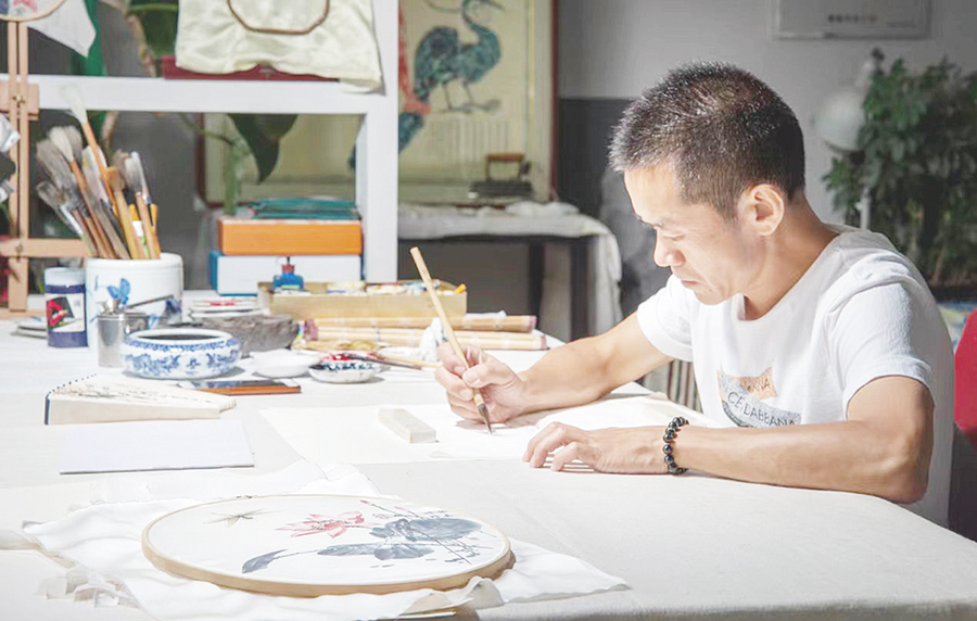  【文化人物】楊建榮：絲語訴傳承